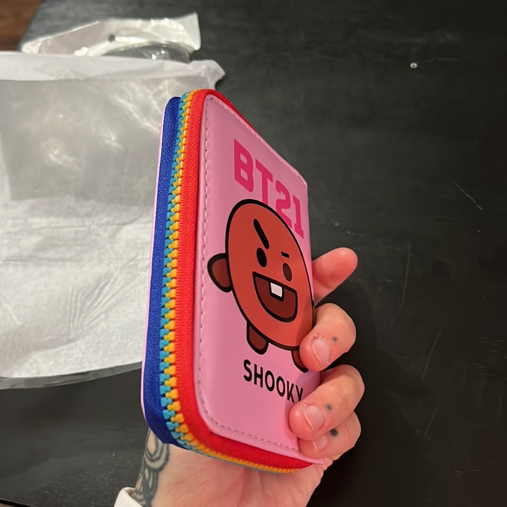 NWT Shooky BT21 Wallet! - Picture 3 of 5